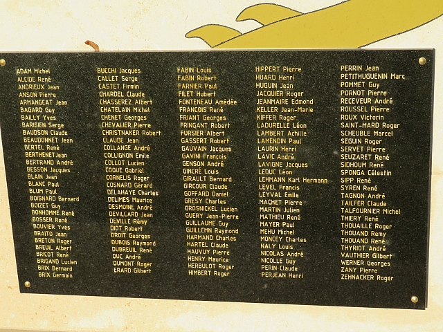 Monument commémoratif aux combattants d'Indochine de la Meuse à Verdun (55)  sur  lequel figure aussi le nom  du Ltn Paul Blanc du 1er RCP qui sera tué au combat à Cao Bang en 1948